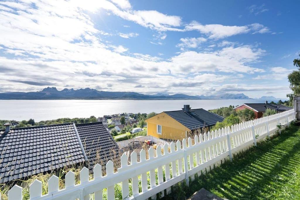 Well-Equipped Apartment With Stunning Views Bodø Esterno foto